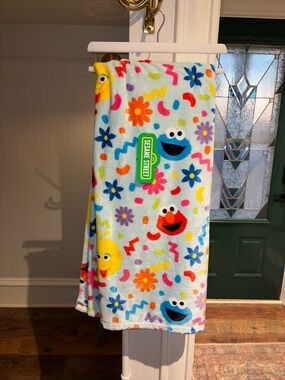 Sesame Street Throw Blanket 50x60 Elmo Cookie Monster Big Bird NWT